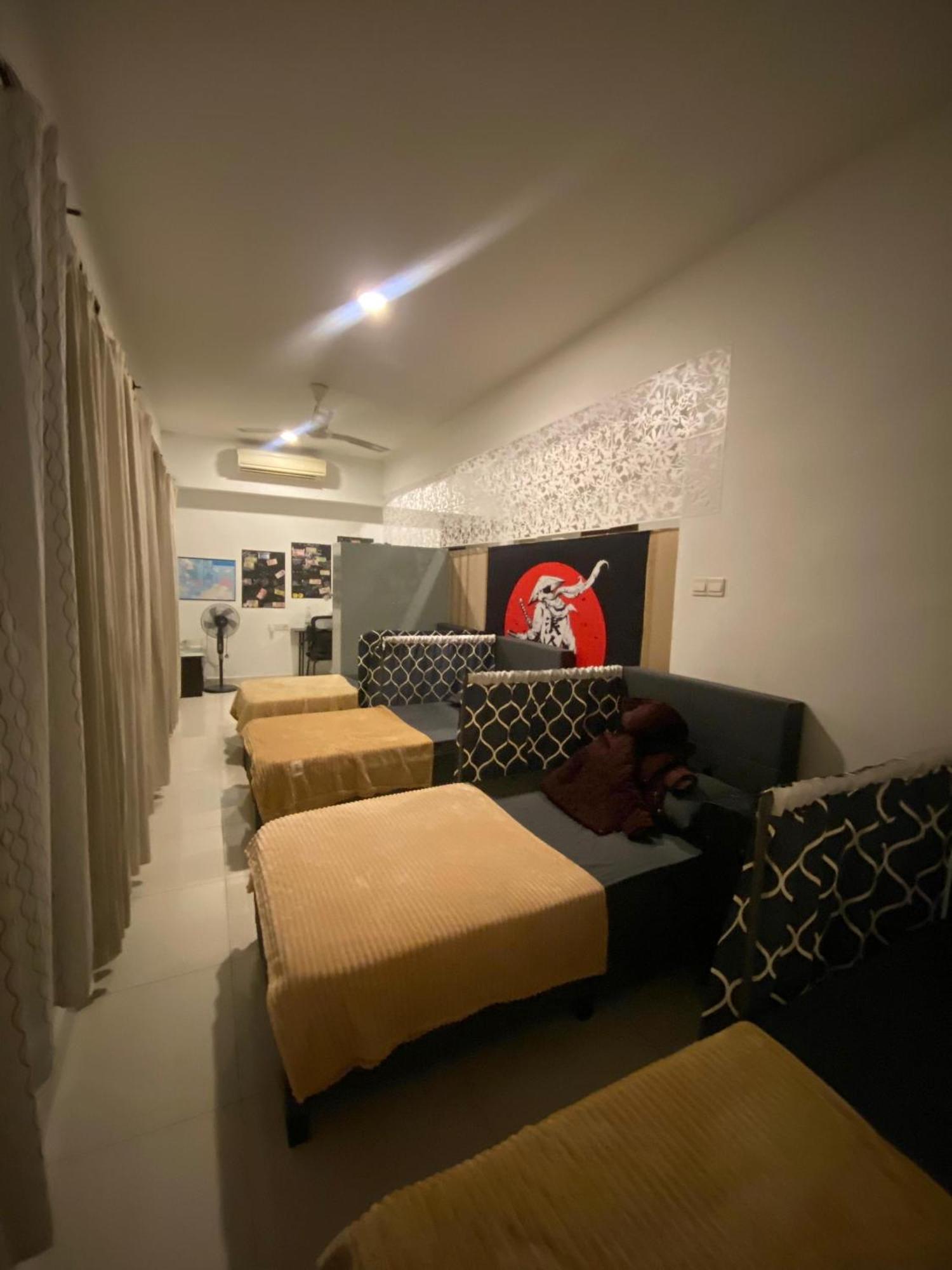 קואלה לומפור Regalia Bestfriend Hostel מראה חיצוני תמונה